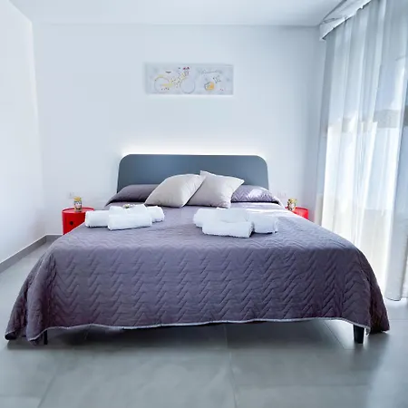 Al Centro Storico 卡尔塔吉罗